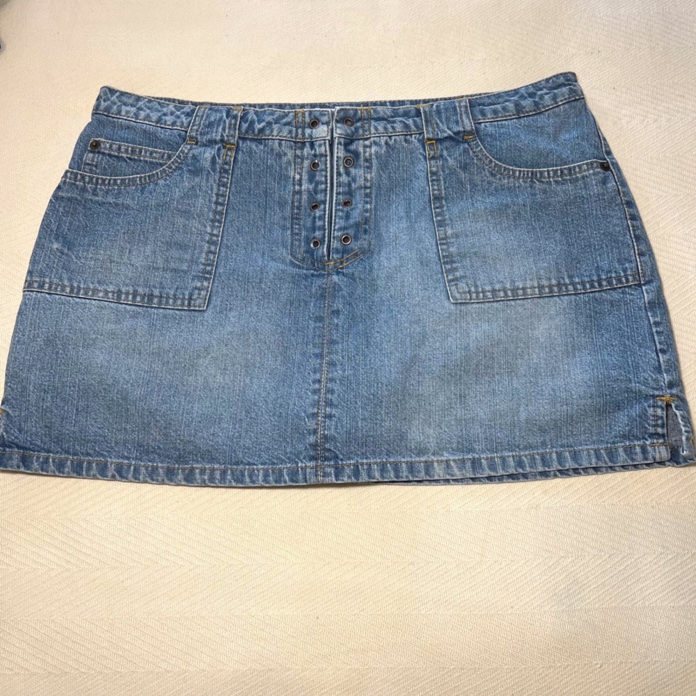 Vintage Jordache Lo-Rise Denim Mini‎ Skort Medium Wash Size 15/16 Y2K 2000s